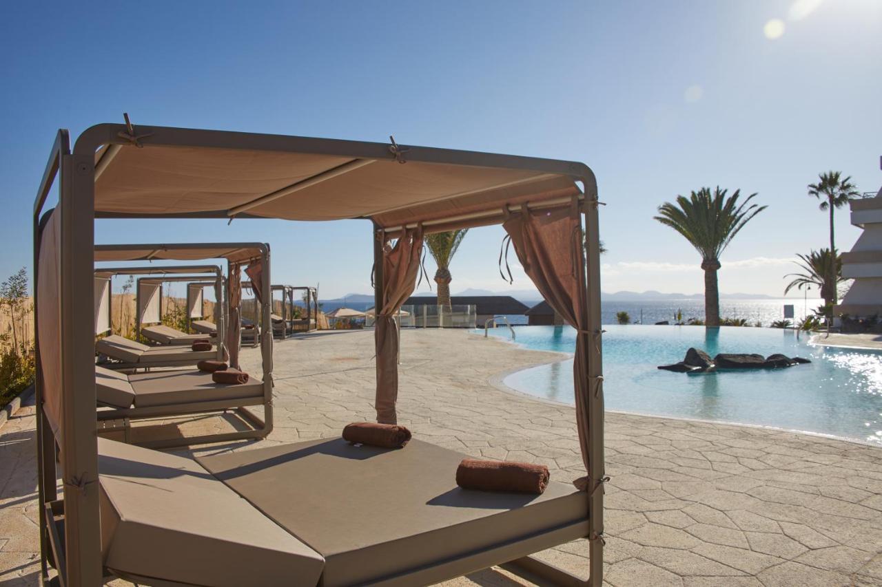Dreams Lanzarote Playa Dorada Resort & Spa Playa Blanca  Exterior photo The swimming pool at the hotel