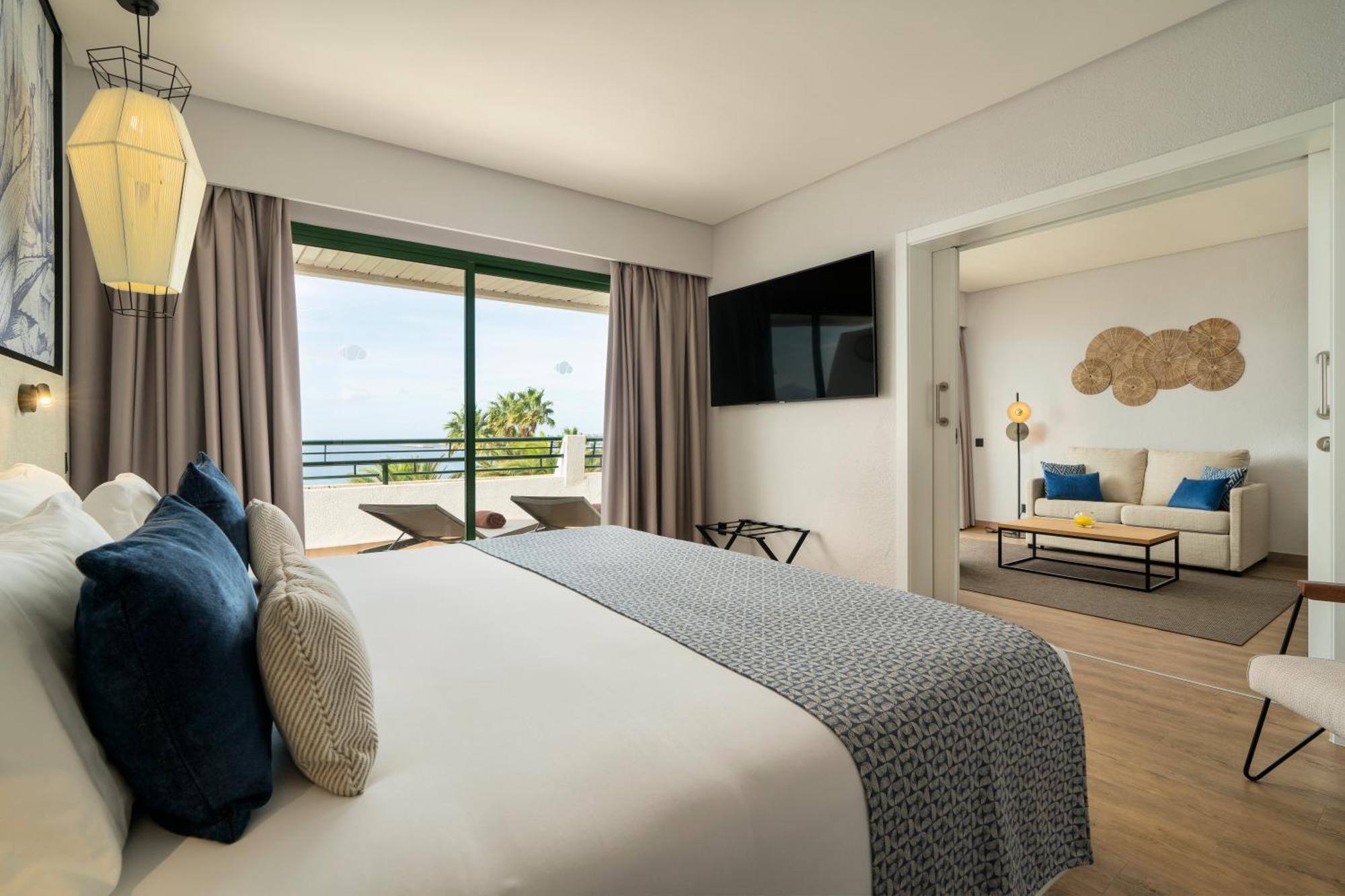 Dreams Lanzarote Playa Dorada Resort & Spa Playa Blanca  Room photo A room at the hotel